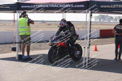 media/Nov-03-2025-Lets Ride (Mon) [[4d74c1c4d3]]/A Group/Grid/